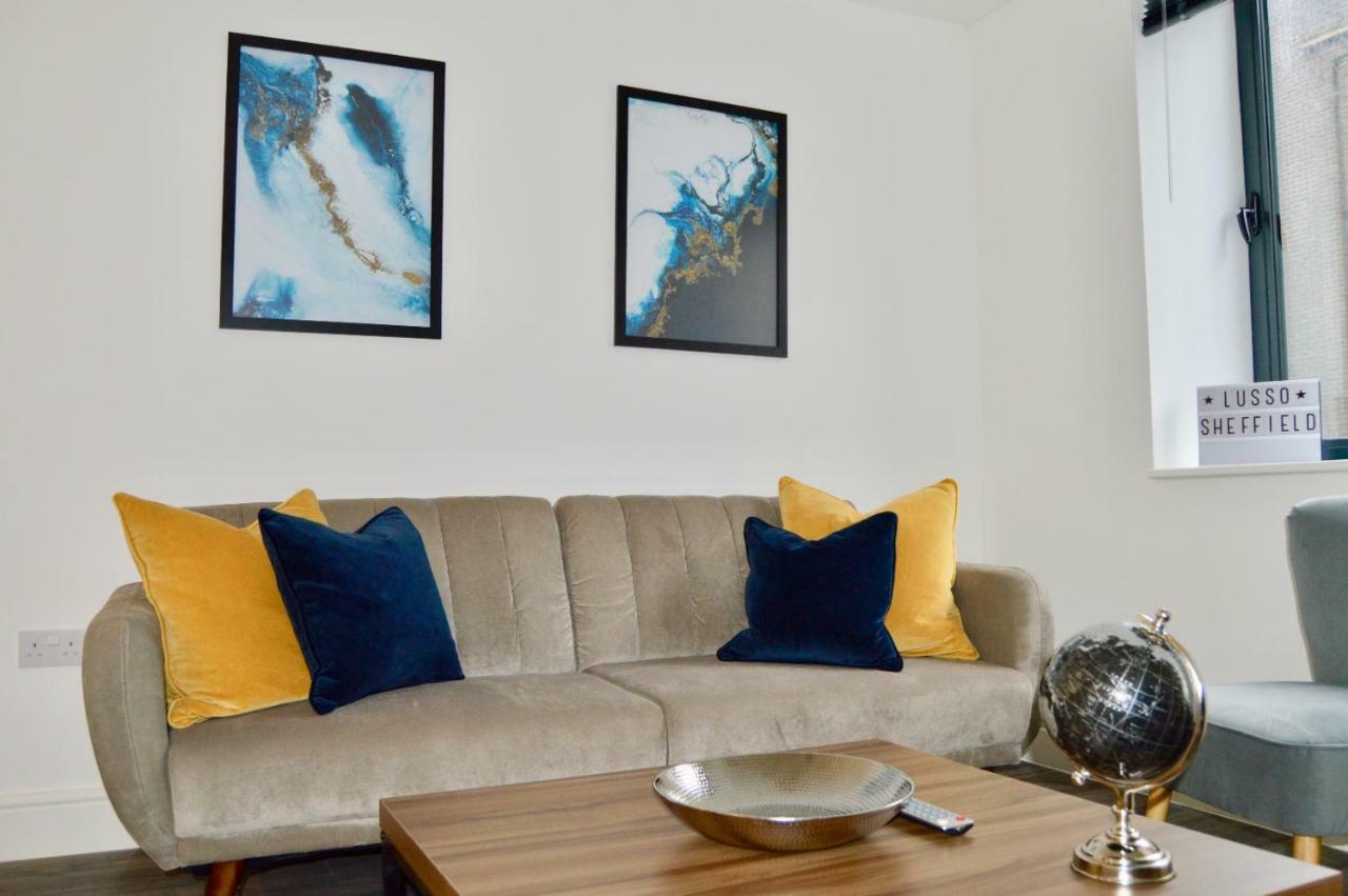 Qh31 - City Centre Location With 2 Double Bedrooms Sleeping Up To 4 People - Spacious Work Or Leisure Apartment Sheffield Bagian luar foto